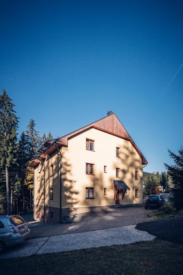 Apartmany Domino Železná Ruda Buitenkant foto